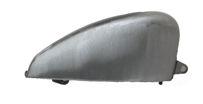 Gas tank »King«; fits Sportster 1982-1994; 61203-87; steel, bare; volume: 12 l; required gas cap: 1 x vented / screw-in 1983→; required petcock: M22 x 1; required petcock: M22 x 1; with rubber mounts; gross weight: 6.4 kg