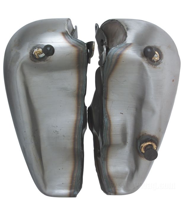 Gas tank »5 gal«; fits 4-speed Big Twin frames →1984; steel; volume: 19 l; required gas cap: cam-style 1955-1982; required petcock: M22 x 1; replaces OEM HD 61229-79; gross weight: 7.54 kg
