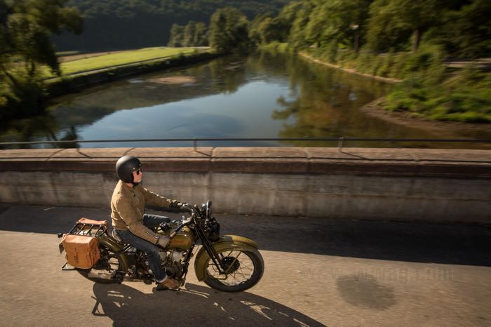 Luggage carrier by The Cyclery; fits Twin 1917-1933; steel, bare; replaces OEM HD 2818-17, and 53403-17; Europe; gross weight: 3.41 kg