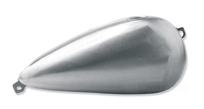 Benzintank »Quickbob«; passend für Dyna Glide 1991-2006 mit Vergaser; Stahl; Volumen: 15 l; erforderliche(r) Tankdeckel: Schraubgewinde 1983→; erforderlicher Benzinhahn: M22 x 1; mit Montageteilen und verchromtem Abdeckblech; ersetzt OEM HD 61039-93A; Bruttogewicht: 8 kg