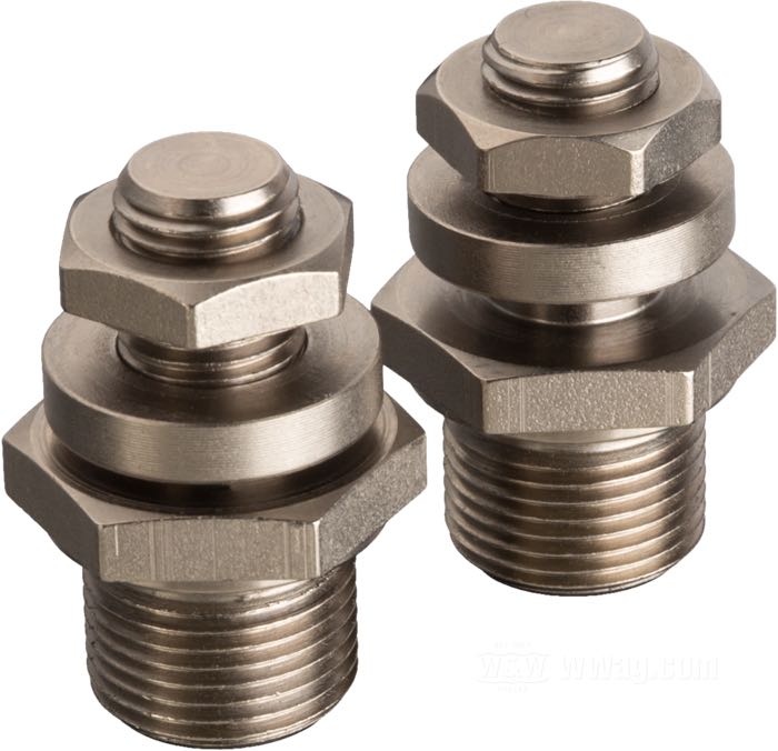 Plug kit by Competition Distributing; for Cylinder; fits IOE Twins 74”/1200 cc 1921-1924; steel, nickel-plated, stud length = 3/4”; hex; wrench size: 1 ”; thread: 1/2”-18 / 3/4”-18; with nut and washer; replaces OEM HD 18-21; USA; gross weight: 180 g