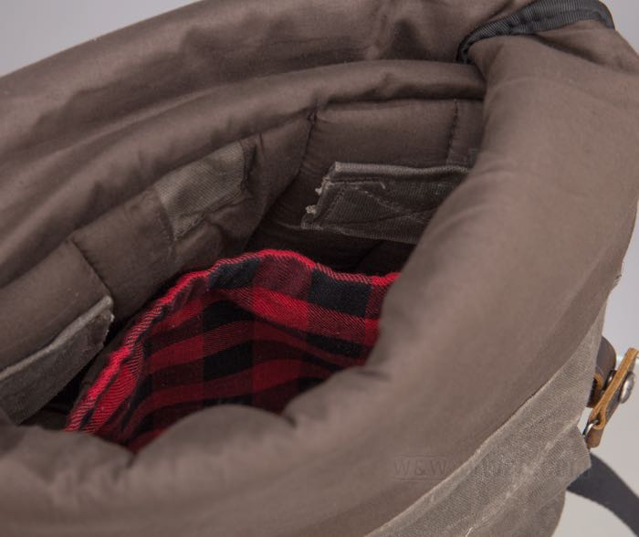 Zaino di Burly Brand; vacchetta / olona, marrone scuro; L x A x P: 30 x 35 x 12 cm; peso lordo: 1.17 kg