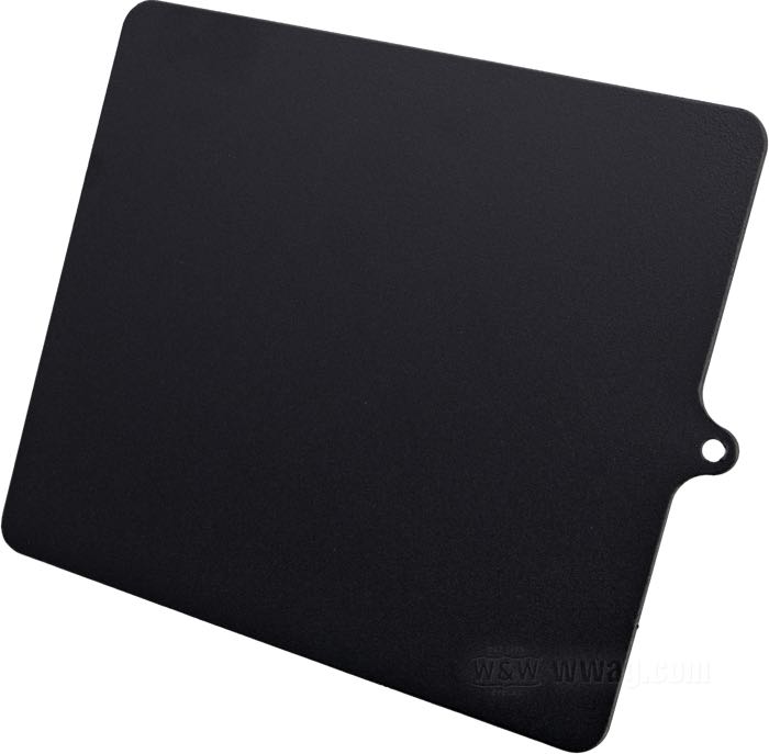 Base de matrícula; aluminio, negro mate, recubierto en epoxy, con prolongación para iluminación de matrícula; ancho x alto: 180 x 200 mm; espesor: 3 mm; Francia; peso bruto: 314 g