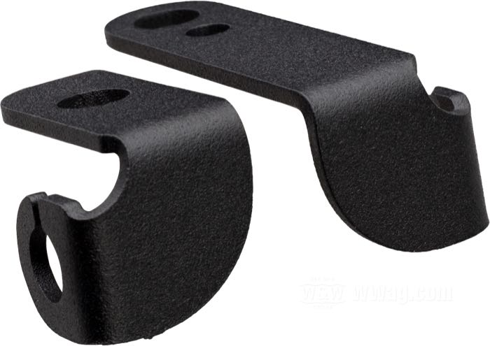 Soporte; para Intermitentes; apropiado para Twin Cam; montaje a los soportes de los intermitentes de serie; acero, negro, acabado rugoso / recubierto en epoxy; posición: delantero; Francia; peso bruto: 41 g