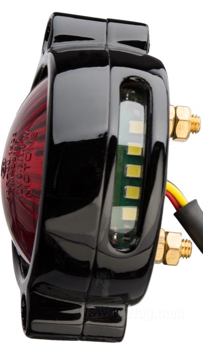 Rücklicht »Eldorado« von Motone; Aluminiumguss, schwarz, lackiert; Tiefe: 35 mm; Ø 62 mm; Glühlampen-Typ: LED; Gewinde: #10-32; 12 V; mit LED Leuchtmittel; mit Bremslicht; mit Alu-Gehäuse; mit Kennzeichenbeleuchtung; Montagefläche: plan; mit vier Muttern; E4 geprüft; Bruttogewicht: 163 g