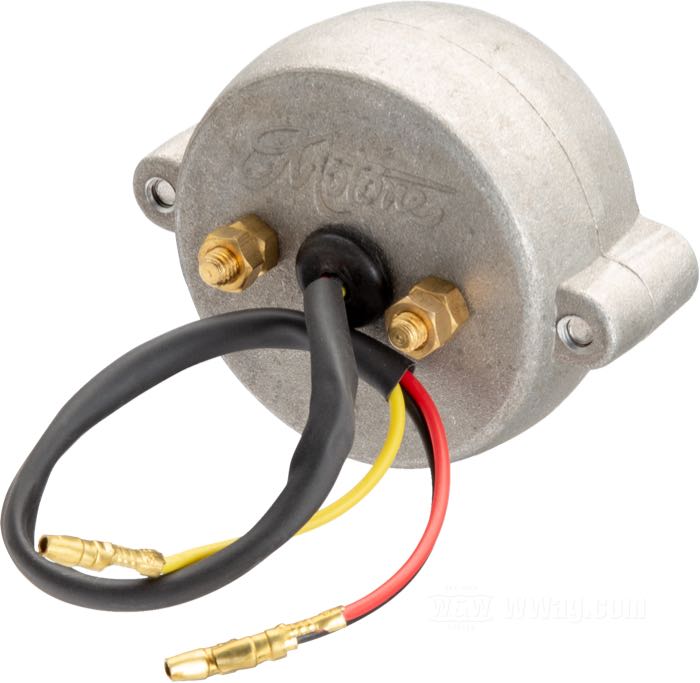 Rücklicht »Eldorado« von Motone; Aluminiumguss, perl-gestrahlt; Tiefe: 35 mm; Ø 62 mm; Glühlampen-Typ: LED; Gewinde: #10-32; 12 V; mit LED Leuchtmittel; mit Bremslicht; mit Alu-Gehäuse; mit Kennzeichenbeleuchtung; Montagefläche: plan; mit vier Muttern; E4 geprüft; Bruttogewicht: 163 g