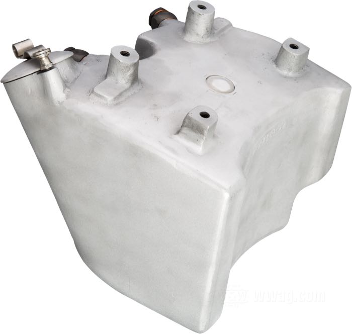 Serbatoio olio »WR Daytona«; atto per modelli solo 45”/750 cc 1937-1952; alluminio fuso, sabbiato; con tappo riempimento; rimpiazza OEM HD 83501-41; Europa; peso lordo: 3.94 kg