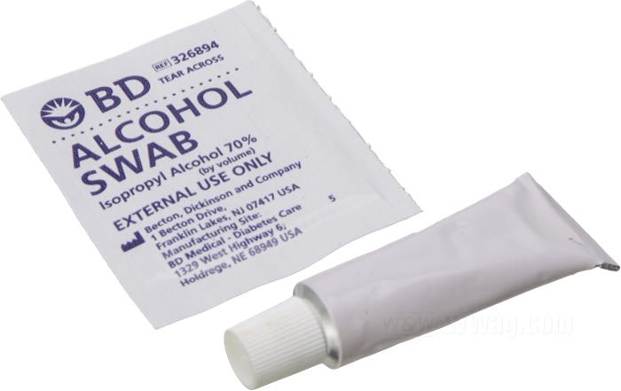 Cache »Paint Saver II«; pour Bride de bouchon / Réservoir d'essence; pour réservoirs avec bouchon à visser → début 1996; acier inox, poli, Ø int. 44 mm; poids brut: 80 g