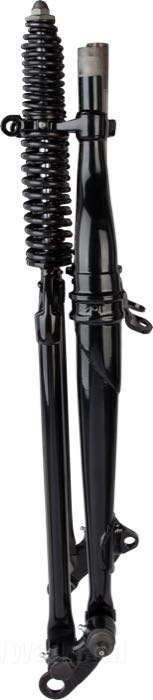 Forcella Springer »Classic Offset -3°« di Samwel Supplies; atto per Big Twin tardi 1946-1949; acciaio, nero, rivestito a polvere, filettatura interna di testa sterzo: 3/4”-14 UNS, filettatura esterna di testa sterzo: 1”-24 UNS, molle nere; lunghezza: 48.5 cm; rake G: -3 °; sovra-/sottomisura: originale; rimpiazza OEM HD 45515-46; Europa; peso lordo: 15 kg