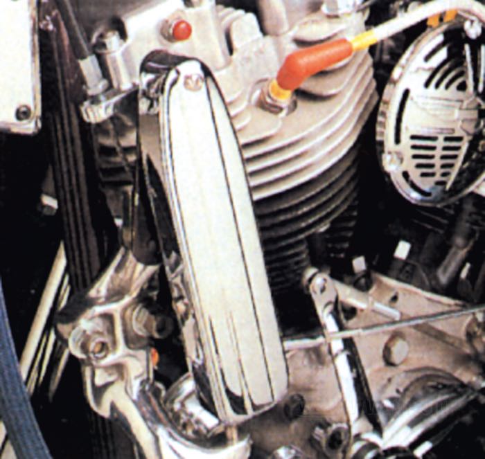 Cache; pour mousetrap clutch booster; adaptable à Big Twin 1952-1967; tôle d'acier, chromé; remplace OEM HD 38495-52; poids brut: 170 g