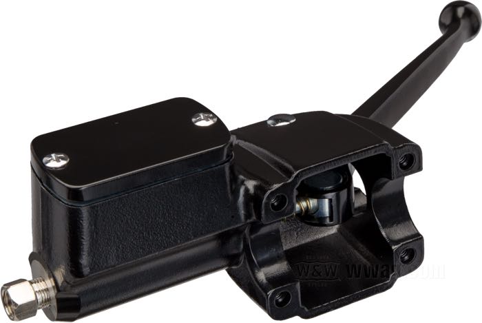 Maître-cylindre frein à main; adaptable à modèles 1972-1981; alu coulé, noir; Ø piston hydraulique: 3/4” (19 mm); liquide de frein obligatoire: DOT 3, 4 ou 5; avec interrupteur feu stop; avec raccord 1/8” NPT - 3/8” IF; remplace OEM HD 45010-73; poids brut: 628 g