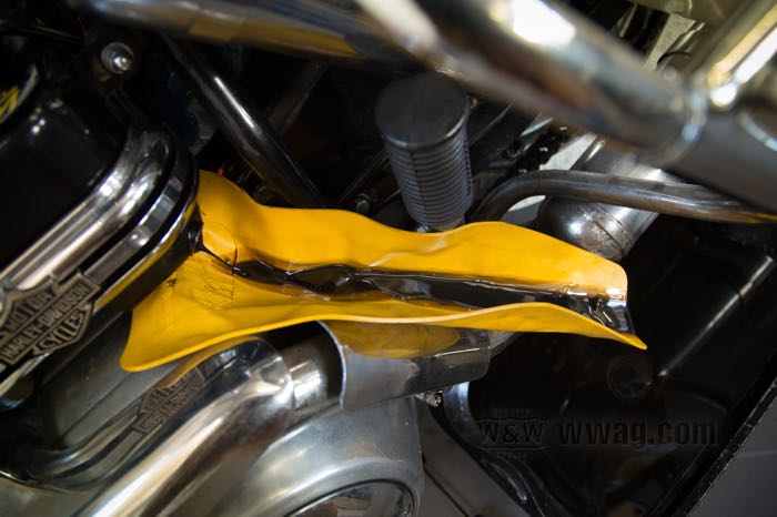 Entonnoir »Oil Slide« de PanAm; caoutchouc / aluminium, jaune; longueur x largeur: 37 x 17 cm; poids brut: 240 g