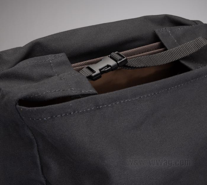 Sac à dos »Scoutmaster« de Duluth Pack; toile / vachette, noir; L x H x P: 37 x 43 x 11 cm; USA; poids brut: 1.1 kg