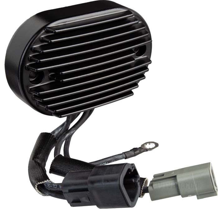 Regulateur/Redresseur »Standard«; adaptable à Softail 2007; aluminium, noir; remplace OEM HD 74540-07; poids brut: 673 g