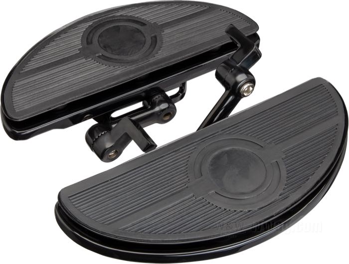 Marche-pieds »Demi-lune Shaker«; adaptable à FXWG 1980-1986, FXST et Dyna Wide Glide 1984→; acier / caoutchouc, noir, finition époxy; longueur x largeur: 30.5 x 12.5 cm; poids brut: 3.78 kg