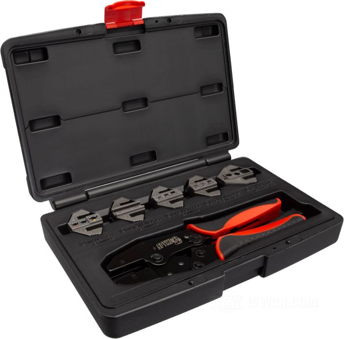 Crimpatrice »Quick Change« di Spyke; per connettori non isolati con crimpatura tipo F, connettori a tubo non isolati, connettori a tubo isolati, connettori D-sub, connettori per cavi accensione Ø 7–9 mm; acciaio / plastica, verniciato; lunghezza: 22 cm; per fili di: ~ 0.5 - 10.0 mm² (AWG 20 - 6); Taiwan; peso lordo: 1.16 kg