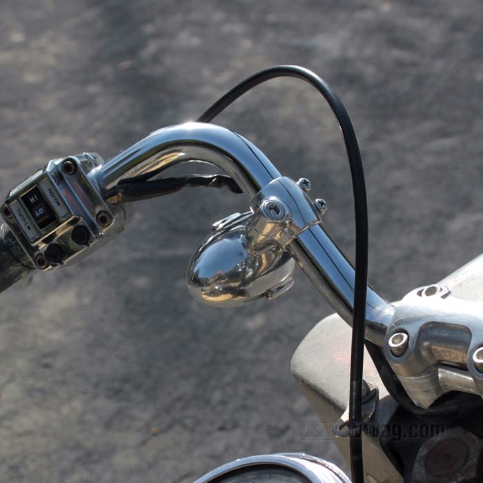 Mounting clamp by Fork; for Handlebar / Turn signals / Rear view mirror; cast aluminum, polished; width: 36 mm; Ø 1”; Japan; gross weight: 201 g