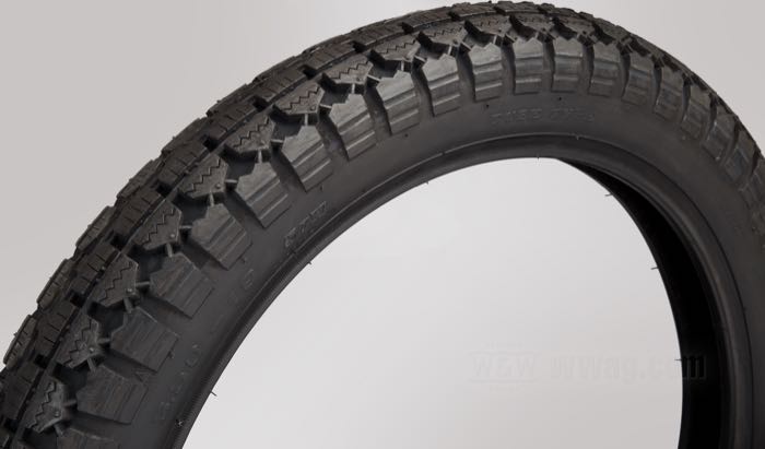 Pneumatico »HF 308« di Duro; gomma / acciaio; Punto installazione: anteriore o posteriore; 3.50-19 57H; per uso con camera; omologato ECE R75, omologato DOT; peso lordo: 4 kg
