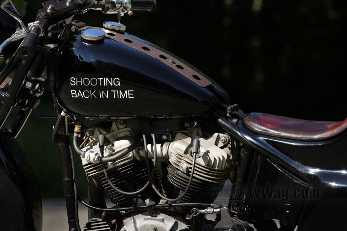Kit testate »Knucklehead« di Cannonball; atto per modelli OHV 1936-1947; alluminio fuso, naturale; peso netto: 5.35 kg; alesaggio nominale: 3-7/16 ”; allacciamento dei scarichi: Knucklehead; schema dei bulloni di testata: Knucklehead; allacciamento d'aspirazione: Knucklehead tipo flange da avvitare (1940-1947); alimentazione di olio: esterno; filettature candele: 1 x M18 x 1.5 x 12.7 mm; rimpiazza OEM HD 16700-40 e 16697-40; Germania; peso lordo: 8.59 kg
