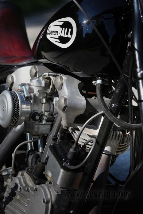 Rocker housings by Cannonball; fits Knucklehead 1938-1947; cast aluminum, cast finish; replaces OEM HD 90-36, 91-36, 91-41, 17300-36, and 17310-41; Germany; gross weight: 1.48 kg