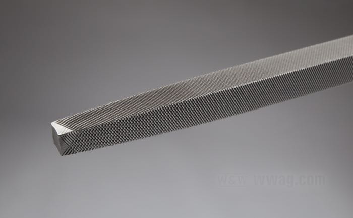 Square file by Bahco; Cut 3; steel / rubber, blade length 185 mm; length x width: 310 x 8 mm; Portugal; gross weight: 141.8 g