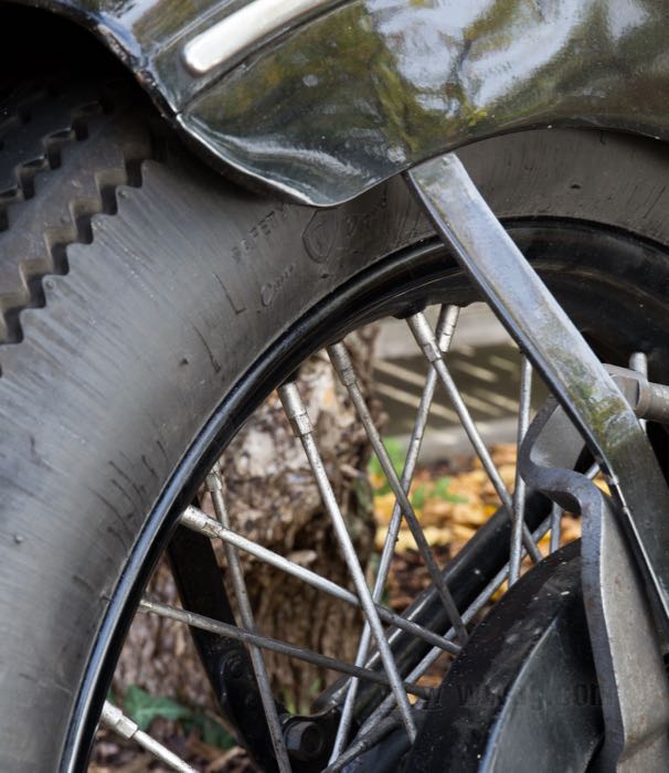 Speichennippel von The Cyclery; passend für alle Modelle 1930-1959, außer an Vorderrädern mit Bremstrommel-Halbnabe; Stahl, blank; Länge: 22.5 mm; Ø 7 mm; Gewinde: 8G-40; ersetzt OEM HD 3947-29 und 43099-29; Deutschland; Bruttogewicht: 5 g