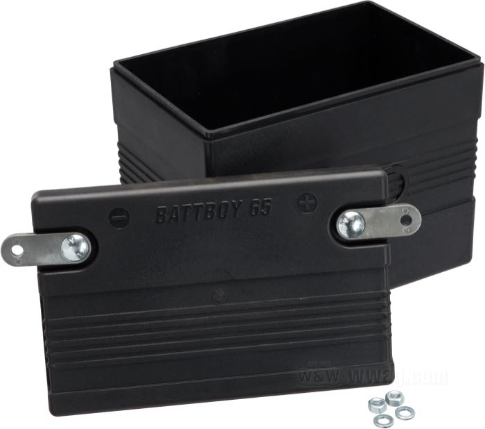 Battery box »BattBoy 65« by Bates; fits FL, FLH 1965-1984 and Sportster 1967-1978 with electric-start; ABS, black; W x H x D: 202 x 167 x 129 mm; inner measures (WxHxD): 190 x 145 x 119 mm; gross weight: 1.08 kg