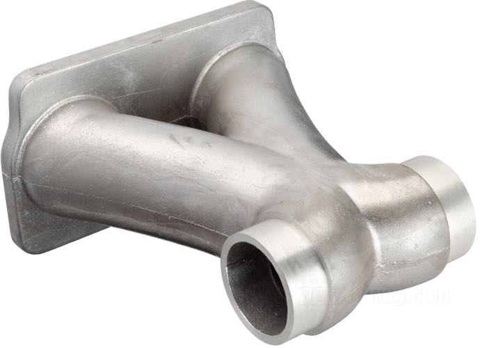 Collettore d'aspirazione di Hammer Sycle; per due carburatori Linkert o Custom; atto per Knuckleheads 1940-1947; distanza tra i fori 85.5 mm; alluminio fuso, burattato, no forato; Giappone; peso lordo: 646 g
