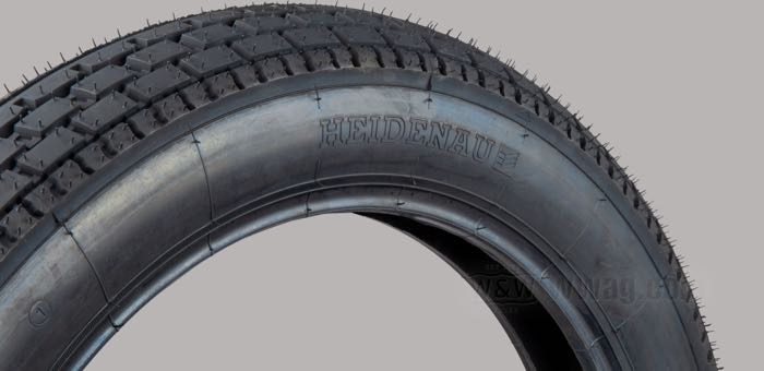 Pneumatico »K34« di Heidenau; gomma / acciaio; Punto installazione: anteriore e posteriore; 4.00-19 64H; per uso con camera; cerchi permessi min-mass: 2.15 - 3.00; omologato ECE R75, omologato DOT; Germania; peso lordo: 6 kg