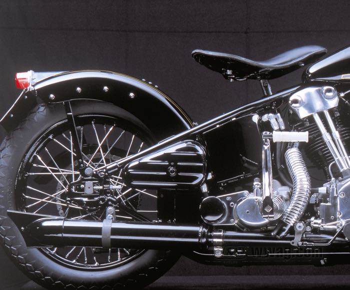 Werkzeugbox »Teardrop«; passend für Big Twins und 45”/750cc Flathead (außer K-Modelle) 1940-1959; Stahl, schwarz, rechte Seite; L x B x T: 27 x 16 x 8.5 cm; ersetzt OEM HD 64205-40; Bruttogewicht: 1.2 kg