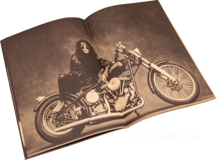 Book »Instant Thunder«; paper; width x height: 29.7 x 42 cm; softcover; duplex; 40 pages; English / German; gross weight: 410 g