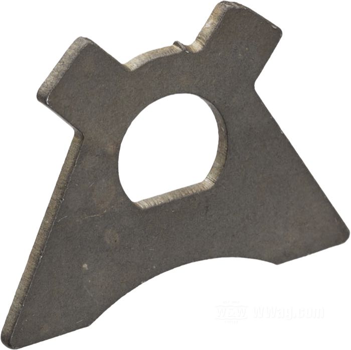 Locking plate; for Brake shackle bolt; fits Big Twin 1940-1948, 45”/750cc models W and G 1940-1957; front; steel, parkerized; replaces OEM HD 44229-40; gross weight: 5 g