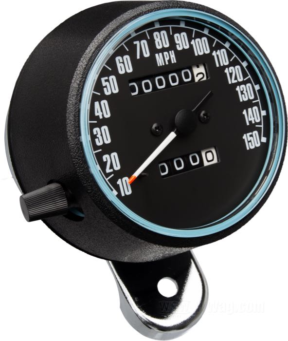 Cuentakilómetros mecánico; apropiado para XL 1974-1983; acero / plástico, negro; rosca: M16 x 1.0; Esfera: negro; transmisión: 2:1 (2000 rpm = 60 mph); →150 mph; con bombilla(s); reemplaza OEM HD 67020-75D; peso bruto: 653 g