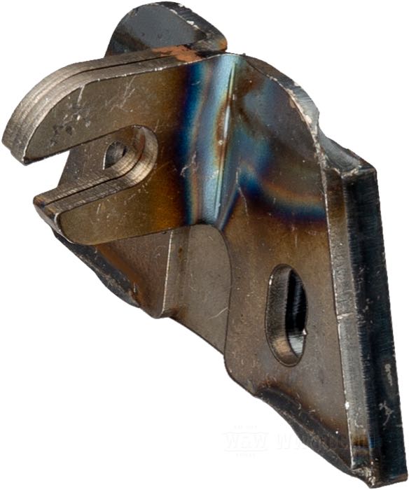 Halterung von VG Classic Frames & Parts; für Benzintank; passend für Panhead 1948 - early 1954; Wishbone vorne; Stahlblech, blank; Bruttogewicht: 208 g