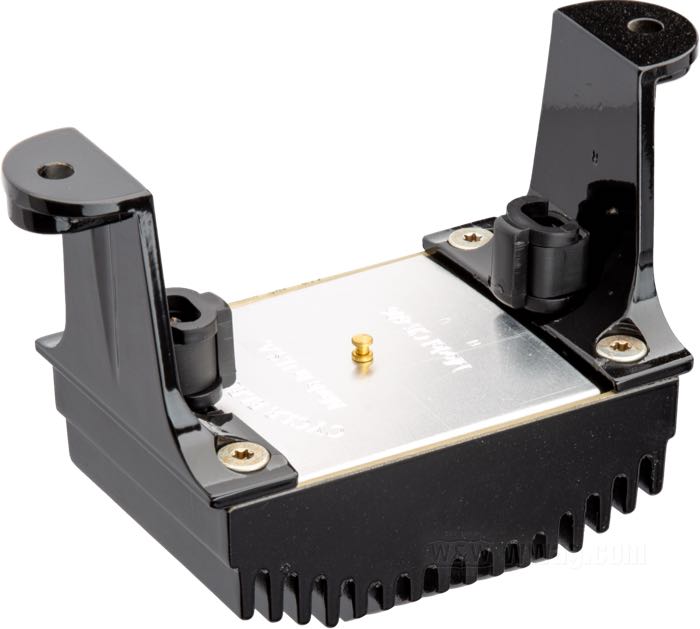 Regulatore/Raddrizzatore di Cycle Electric; atto per Touring 2006-2008; alluminio, nero, anodizzato; rimpiazza OEM HD 74505-06; U.S.A.; peso lordo: 1.24 kg