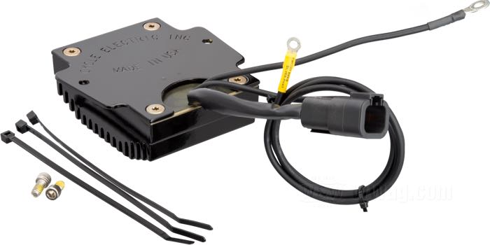 Regulator/Rectifier by Cycle Electric; fits Softail 2001-2006; aluminum, black, anodised; replaces OEM HD 74610-01 , and 74540-01; USA; gross weight: 1.24 kg