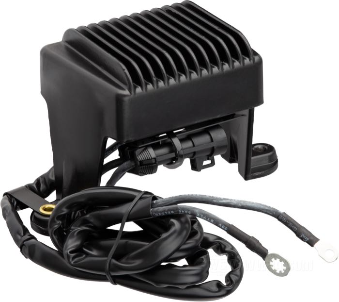 Regulateur/Redresseur »Standard«; adaptable à Touring 2002-2003; aluminium, noir; remplace OEM HD 74505-02; poids brut: 1.14 kg