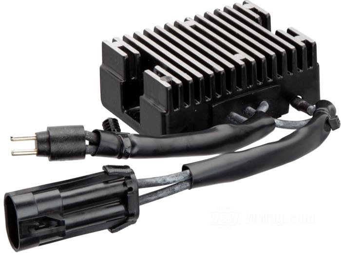 Regulador/Rectificador »Standard«; apropiado para Sportster 2004-2006; aluminio, negro; reemplaza OEM HD 74523-04; peso bruto: 429 g
