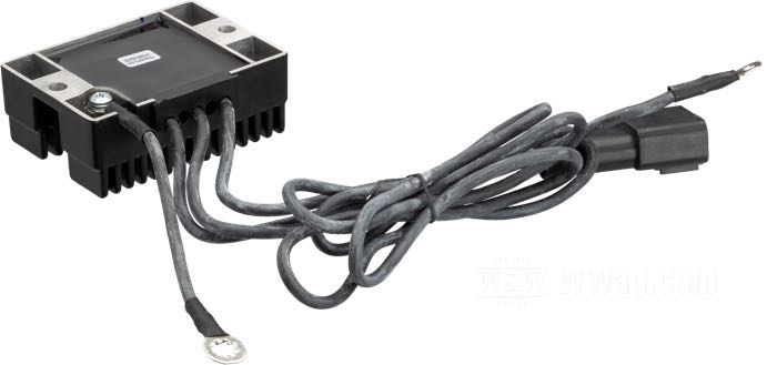 Regulateur/Redresseur »Standard«; adaptable à Dyna 1999-2003; aluminium, noir; remplace OEM HD 74518-99A; poids brut: 480 g
