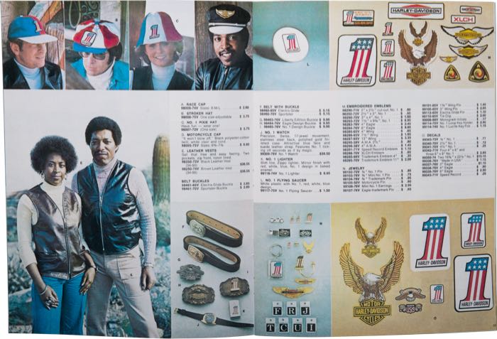 Catalogue »Classic H-D Motorcycle Accessories 1976«; papier; largeur x hauteur: 20 x 27 cm; coloré; 31 pages; poids brut: 116 g