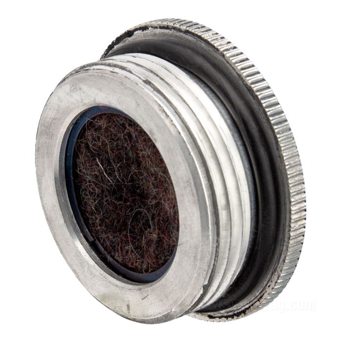 Tapón de Colony; para Tapa primaria; para relleno de aceite; apropiado para modelos K y Sportster 1954-1970; aluminio, pulido; alto: 13/16”; Ø 1-3/4”; cabeza ranurada; rosca: 1-1/2”-12; con O-ring; reemplaza OEM HD 34742-52A; EE. UU.; peso bruto: 57 g
