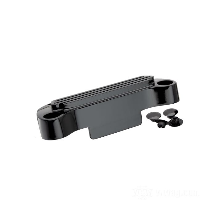 Morsetto manubrio; distanza riser 3-1/2” (= 89 mm); alluminio fuso, nero, rivestito a polvere, con grembiule, scanalato; misure conformi a disegno: W-larghezza = 129 mm; peso lordo: 355 g