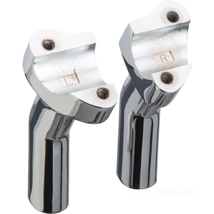 Riser; atto per FXS/FXB 1977-1981, FXST 1987→; distanza riser 3-1/2” (= 89 mm); alluminio fuso, cromato; filettatura: 5/16”-18 / 1/2”-13; misure conformi a disegno: H-altezza di montaggio=100 mm, P-disassamento a dietro = 30 mm; rimpiazza OEM HD 56122-77, 56124-77, 56126-80 e 56127-80; peso lordo: 400 g