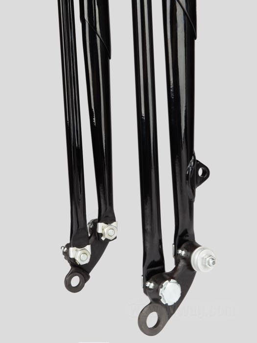 Horquilla Springer »Classic Inline« de Samwel Supplies; apropiado para Big Twins; rosca interior de la pipa de dirección: 3/4”-14 UNS; acero, negro, recubierto en epoxy, con resortes cromados; largo: 53.5 cm; sobra/acortamiento: +2 ”; con certificación sobre el material; Europa; peso bruto: 20.58 kg