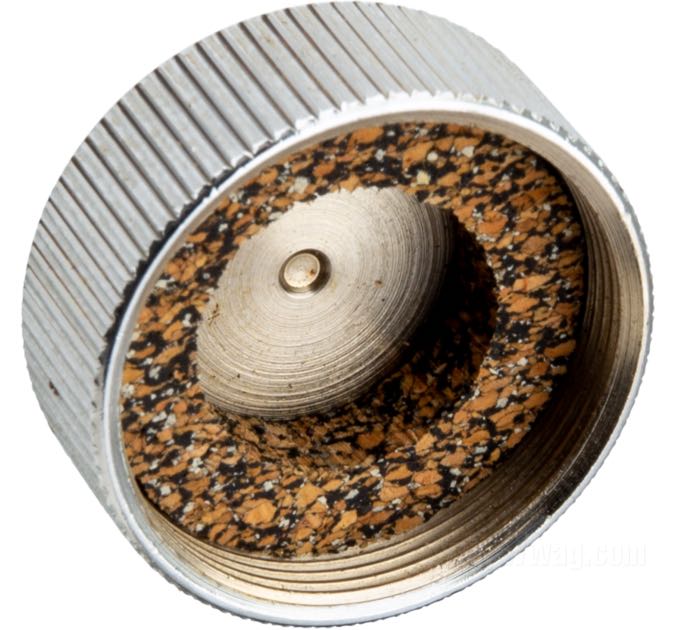 Capuchon de Colony; pour carburateurs Linkert; adaptable à Big Twin et 750cc 1932-1964; acier / liège, chromé; remplace OEM HD 62268-32 et 62270-32; USA; poids brut: 40 g