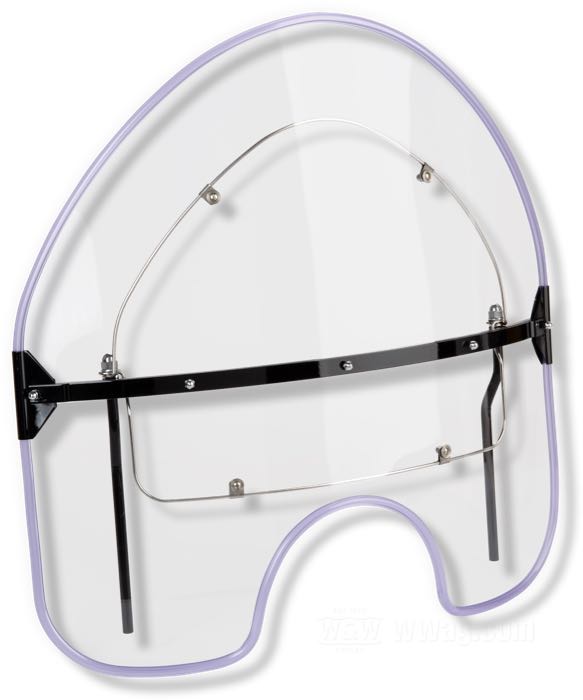 Parabrezza di National Cycle; atto per tutti modelli con forcella I-Beam o Classic Springer 1930-1957; Lexan / acciaio, chiaro, con paraspigoli, lastre inferiori chiare; misure in cm secondo disegno: 43.5 x 55 x 13 (A x B x C); con morsetti da fissare; con omologazione nazionale tedesco; U.S.A.; peso lordo: 3.08 kg