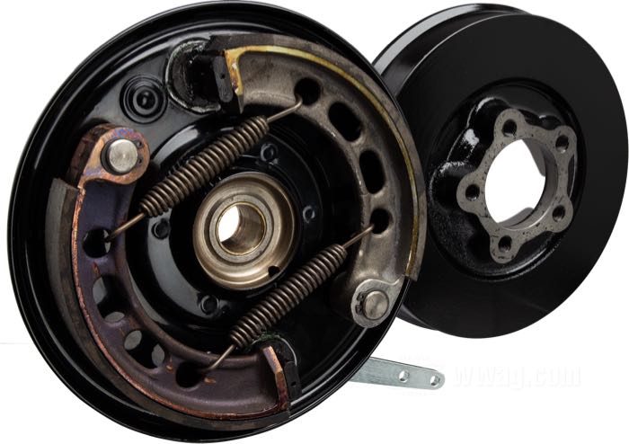 Drum brake kit »Dual leading shoe« by Samwel Supplies; fits Knucklehead 1936, Big Twin 1937-1948, Servi-Car 1941-1957, WLC; steel, black, powder-coated, zinc-plated levers; with brake drum, baseplate, brake shoes; Europe; gross weight: 5.4 kg