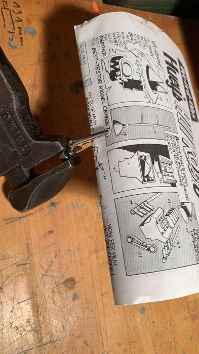Tapa de válvula »Pinza cocodrilo« de Roadkill; acero, niquelado; peso bruto: 15 g