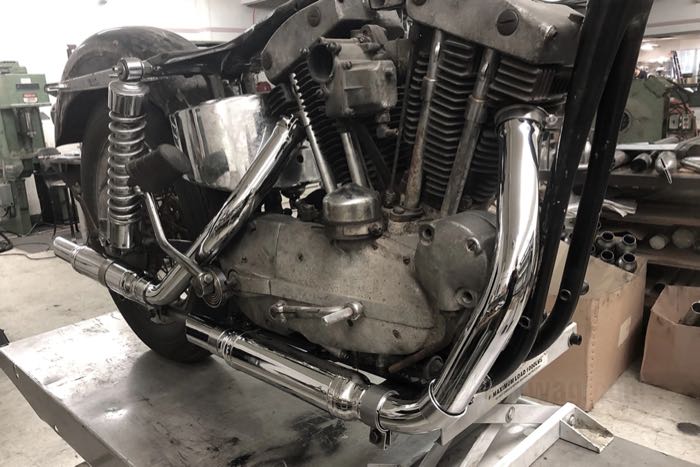 2-2 Header pipes by The GasBox; fits Sportster 1962-1964; steel, chrome-plated; header Ø: 1-3/4”; without approval marks; USA; gross weight: 1.23 kg