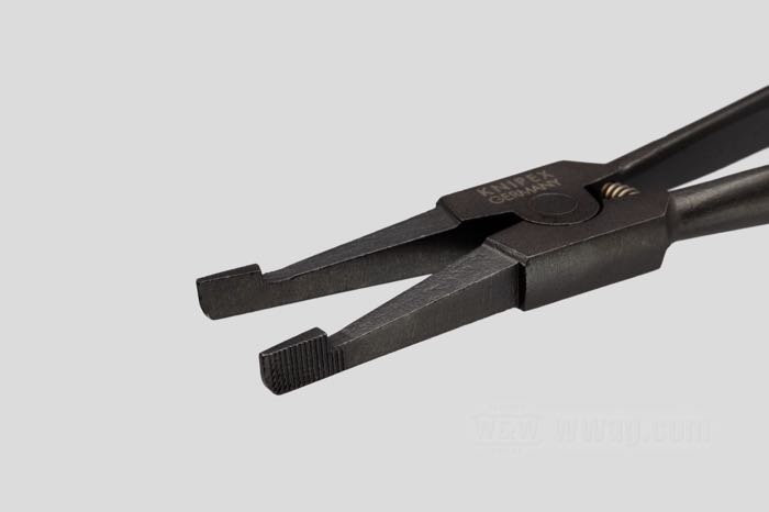 Sicherungsringzange von KNIPEX; parkerisiert; Länge: 170 mm; Deutschland; Bruttogewicht: 160 g